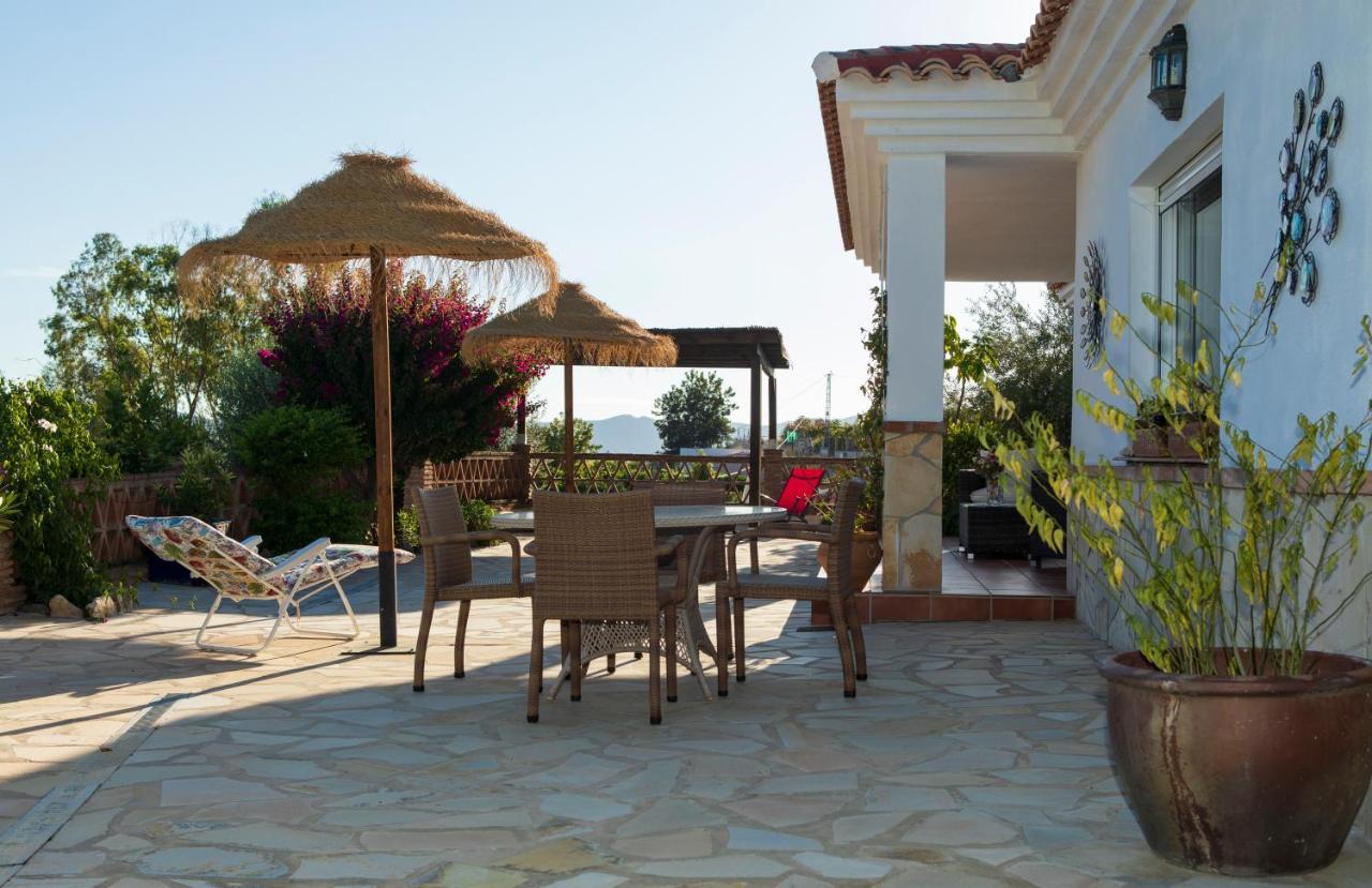 Hotel Cortijo De Salia Alcaucín Zimmer foto