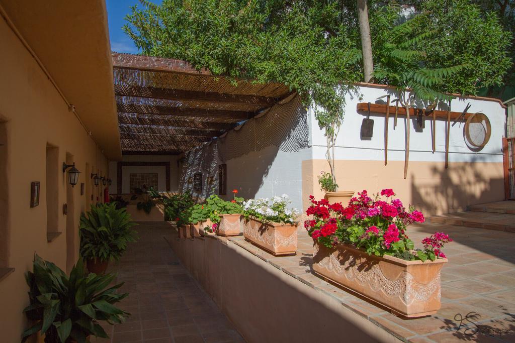Hotel Cortijo De Salia Alcaucín Exterior foto